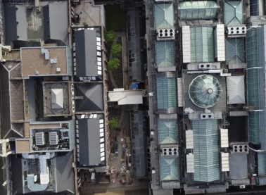 New R Aopeningsequence short 00 00 07 09 Still001